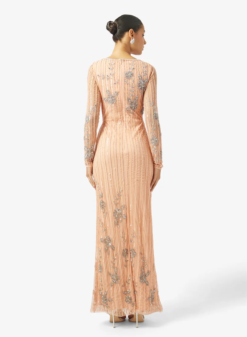 نمشي x فستان سهرة مزين بالخرز